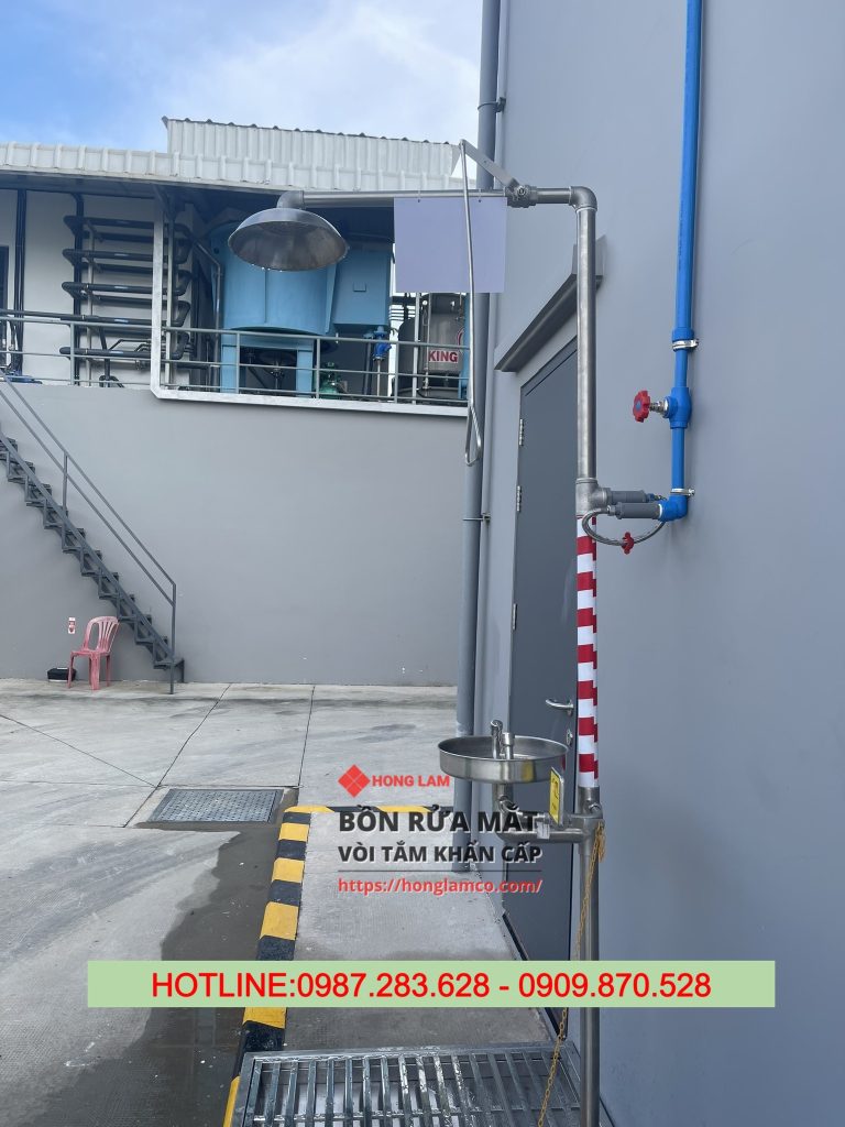 Giới thiệu về vòi tắm khẩn cấp Hồng Lam
