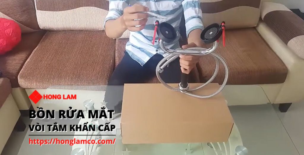 Vòi rửa mắt khẩn cấp UK301 - Giải pháp an toàn cho môi trường làm việc